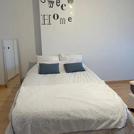 Chez Lea Holiday home Saint-Brieuc-de-Mauron